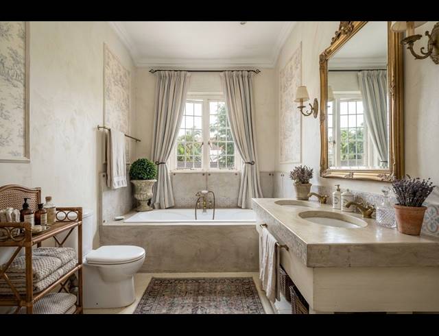 4 BEDROOM HOUSE FOR SALE IN WESTRIDGE